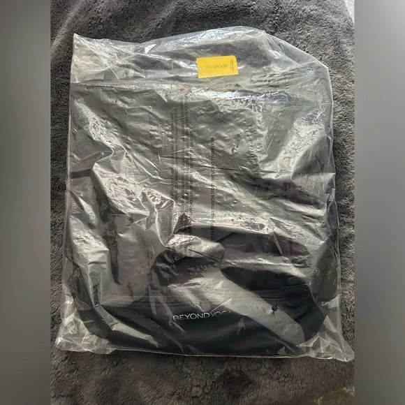 Beyondyoga Convertible Gym Bag - Picture 2 of 10